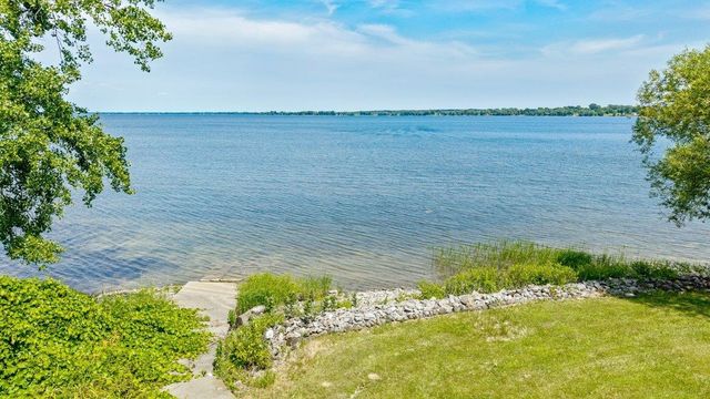 412 North Shore Road, Isle La Motte, VT 05463