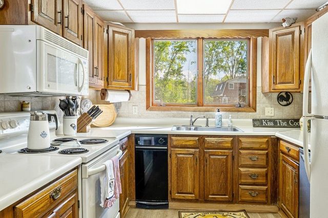 412 North Shore Road, Isle La Motte, VT 05463