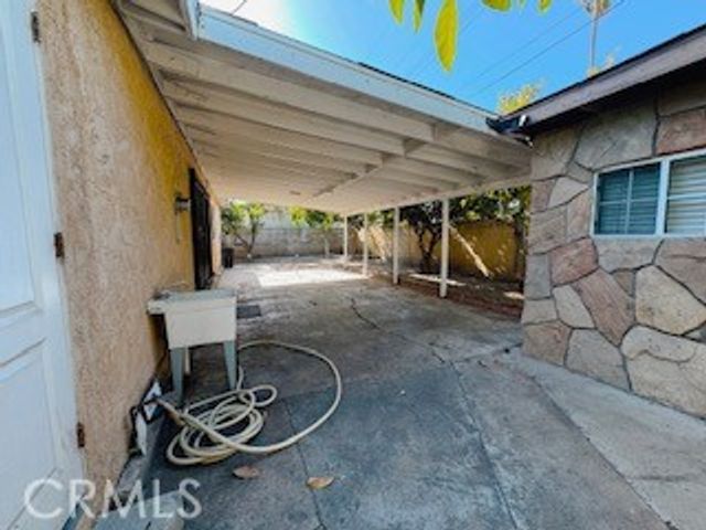 431 E Rosslynn, Fullerton, CA 92832