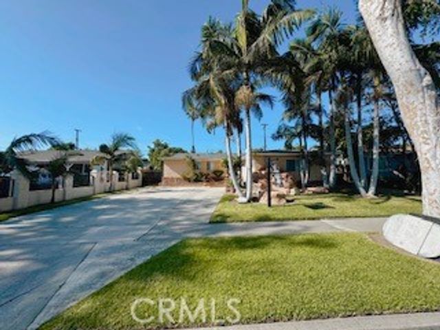 431 E Rosslynn, Fullerton, CA 92832