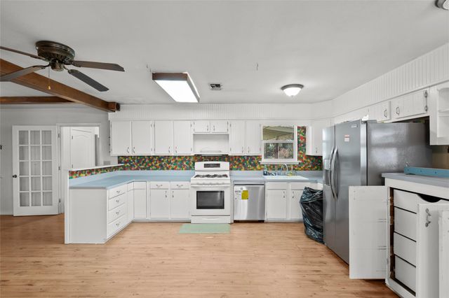 11515 Eldridge Lane, Navasota, TX 77868