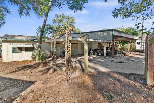 11515 Eldridge Lane, Navasota, TX 77868