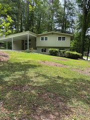 2948 Keats Drive, Atlanta, GA 30311