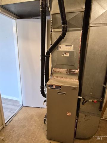 1030 Everett Ave, Pocatello, ID 83201