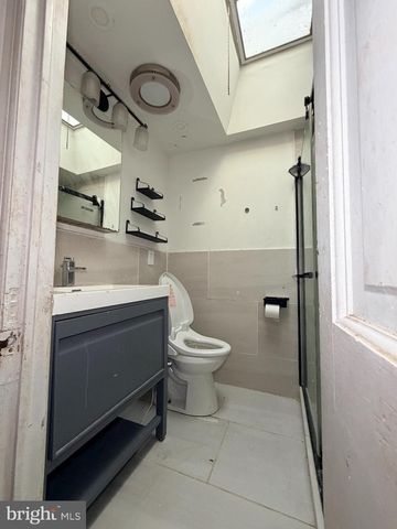 327 W 21ST ST, Chester, PA 19013