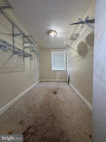 327 W 21ST ST, Chester, PA 19013