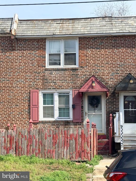 327 W 21ST ST, Chester, PA 19013
