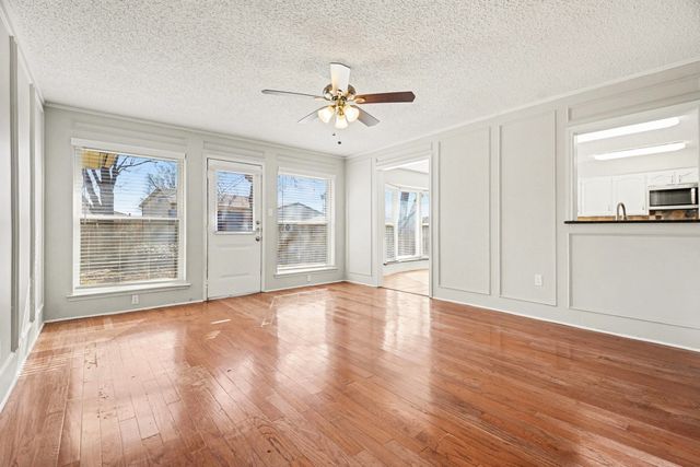 2109 Oakmeadow Street, Bedford, TX 76021