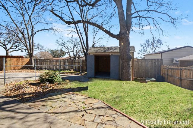 2109 Oakmeadow Street, Bedford, TX 76021