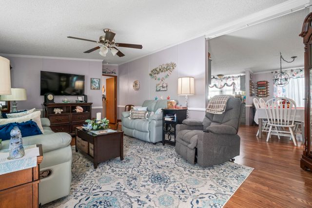 525 Folly Estates Dr., Myrtle Beach, SC 29588