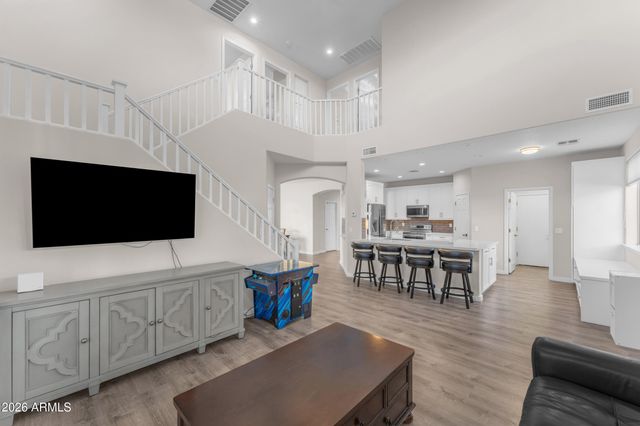 6113 S ROGER Way, Chandler, AZ 85249