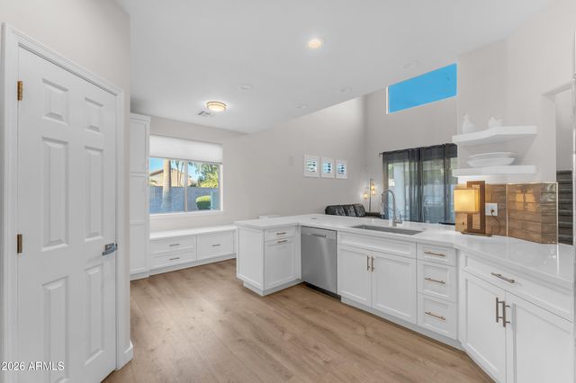 6113 S ROGER Way, Chandler, AZ 85249