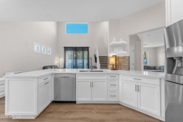 6113 S ROGER Way, Chandler, AZ 85249