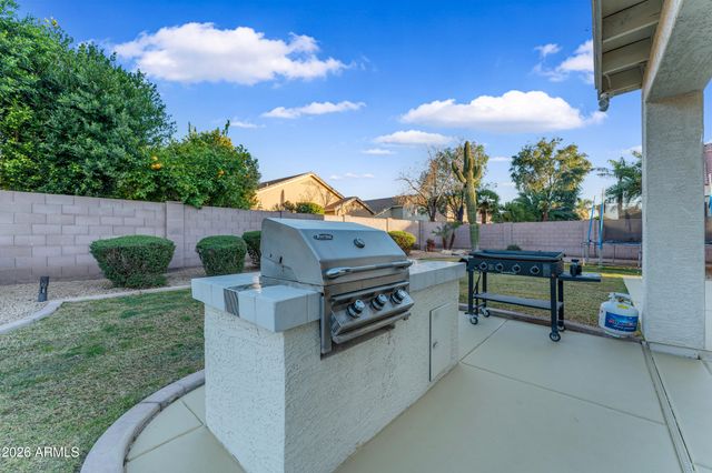 6113 S ROGER Way, Chandler, AZ 85249