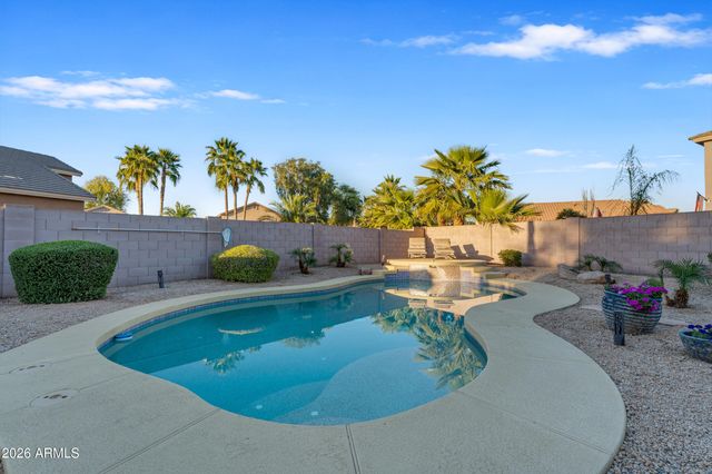 6113 S ROGER Way, Chandler, AZ 85249
