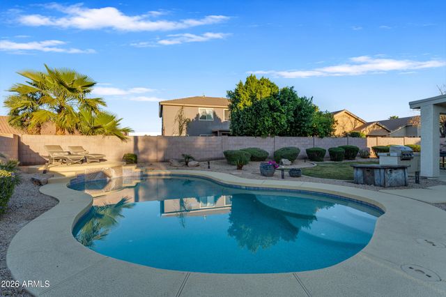 6113 S ROGER Way, Chandler, AZ 85249