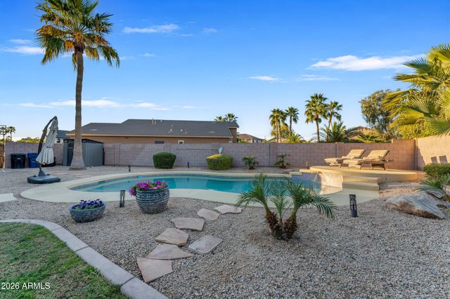 6113 S ROGER Way, Chandler, AZ 85249