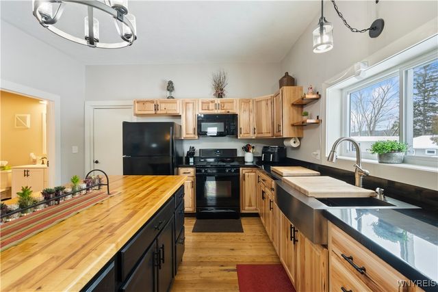 6707 East Lake Road, Castile, NY 14427