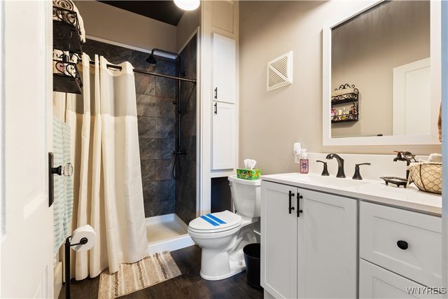 6707 East Lake Road, Castile, NY 14427