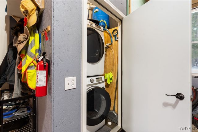 6707 East Lake Road, Castile, NY 14427