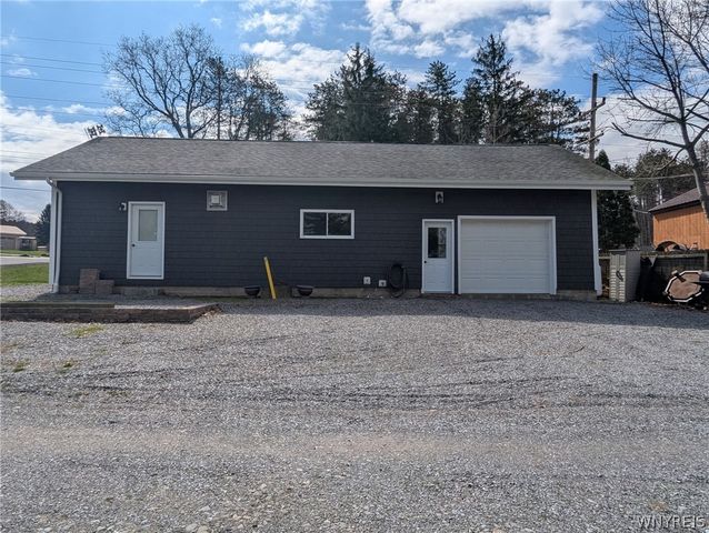 6707 East Lake Road, Castile, NY 14427
