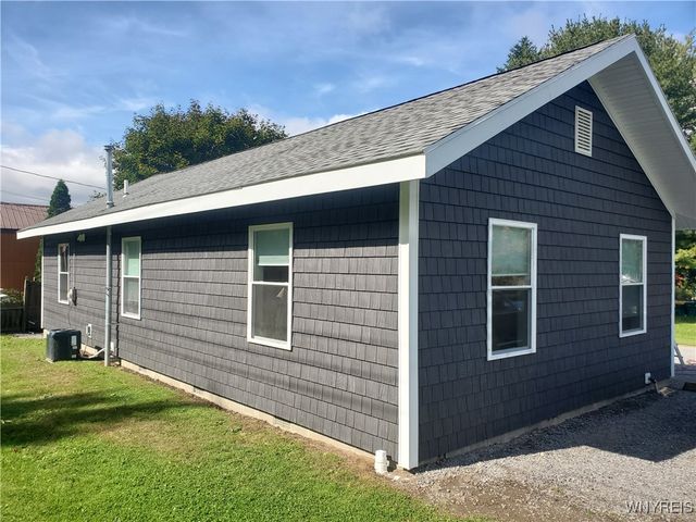 6707 East Lake Road, Castile, NY 14427