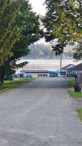 6707 East Lake Road, Castile, NY 14427