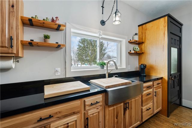 6707 East Lake Road, Castile, NY 14427