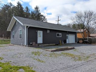 6707 East Lake Road, Castile, NY 14427