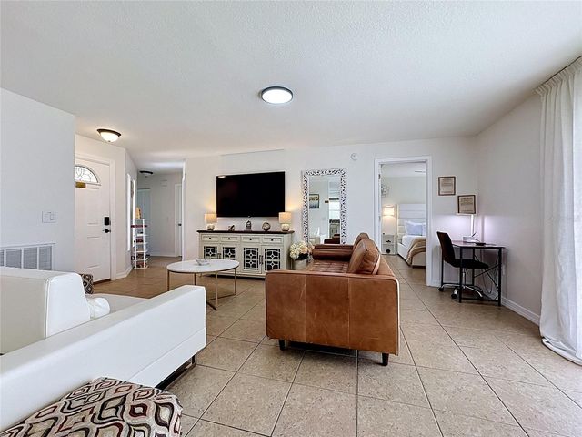 1716 TERRY CIRCLE NE, Winter Haven, FL 33881
