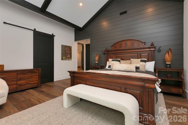 726 Ugugu Drive, Brevard, NC 28712