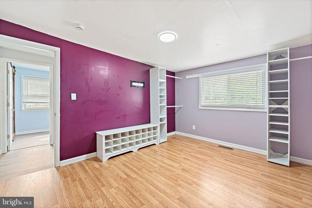 5 SICKLERVILLE RD, Sicklerville, NJ 08081