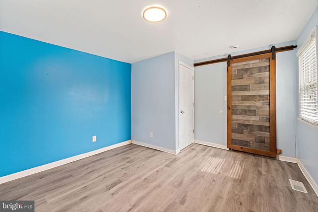 5 SICKLERVILLE RD, Sicklerville, NJ 08081