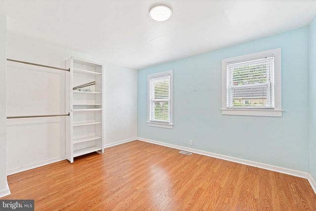 5 SICKLERVILLE RD, Sicklerville, NJ 08081