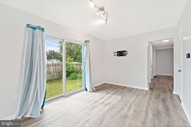 5 SICKLERVILLE RD, Sicklerville, NJ 08081