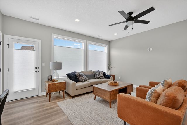 5420 153rd Street, Urbandale, IA 50323