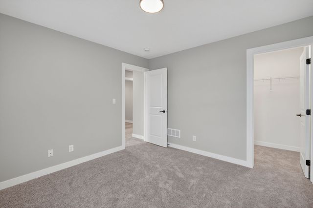 5420 153rd Street, Urbandale, IA 50323