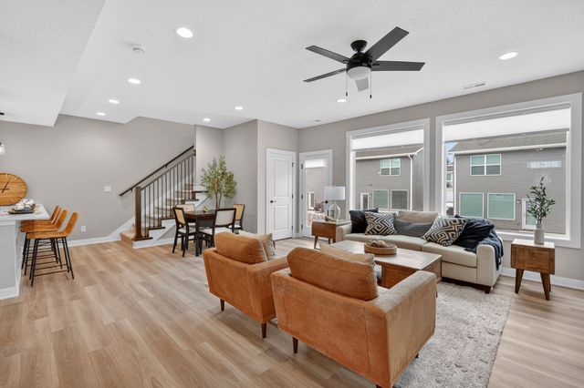 5420 153rd Street, Urbandale, IA 50323