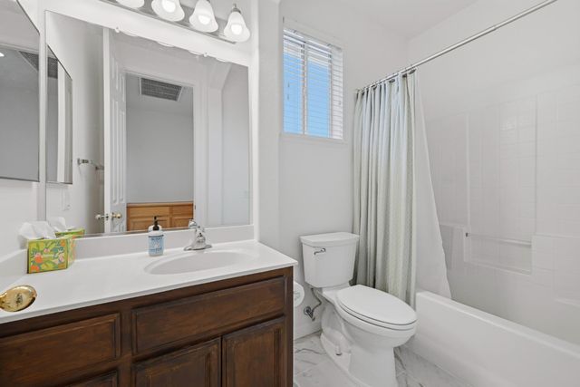 100 Castro Ct, Folsom, CA 95630