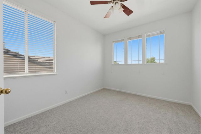 100 Castro Ct, Folsom, CA 95630