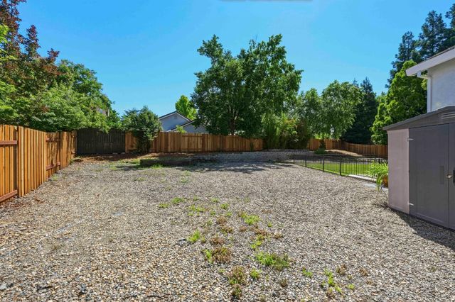 100 Castro Ct, Folsom, CA 95630