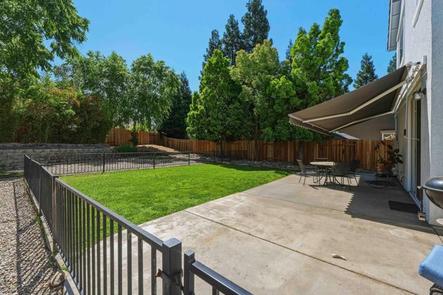 100 Castro Ct, Folsom, CA 95630