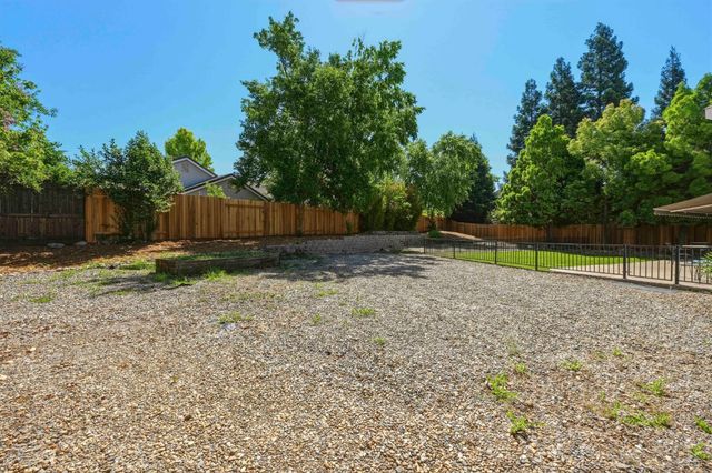 100 Castro Ct, Folsom, CA 95630