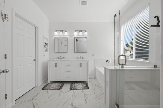 100 Castro Ct, Folsom, CA 95630