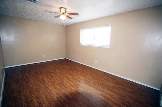 4105 Vista Road 1, Pasadena, TX 77504