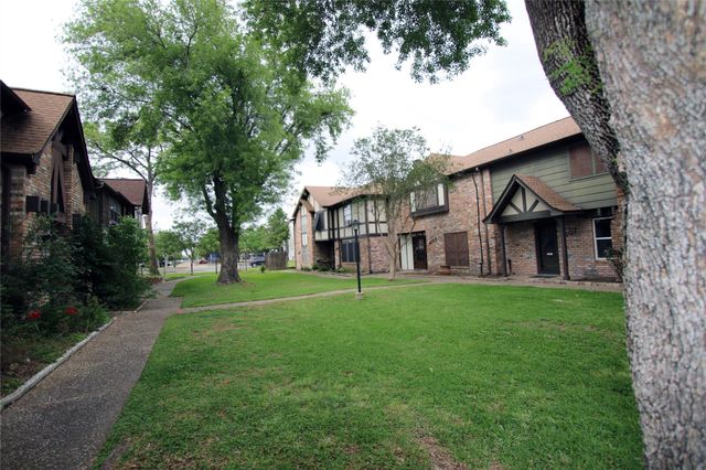 4105 Vista Road 1, Pasadena, TX 77504