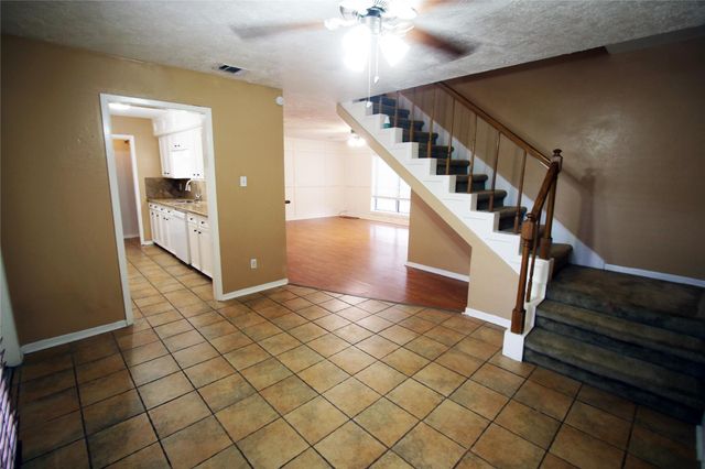 4105 Vista Road 1, Pasadena, TX 77504