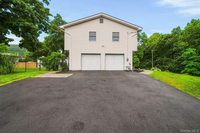 30 Suffern Road, Hillburn, NY 10931