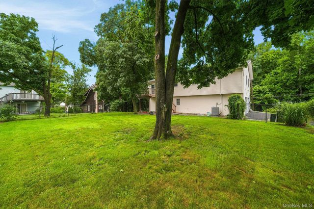 30 Suffern Road, Hillburn, NY 10931