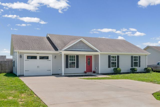 949 Hugh Hunter Rd, Oak Grove, KY 42262